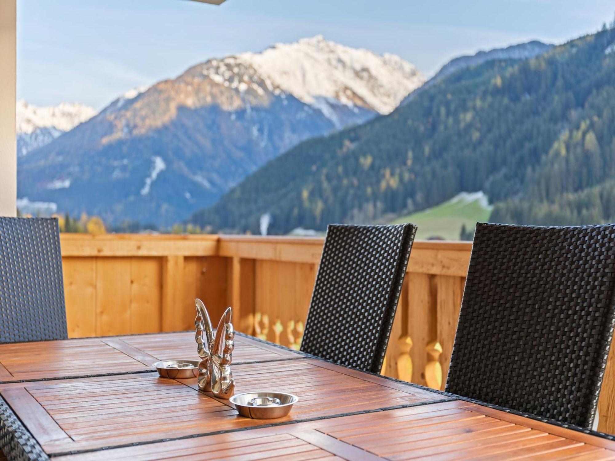 Luxurious Apartment With Sauna In Koenigsleiten Wald im Pinzgau Luaran gambar