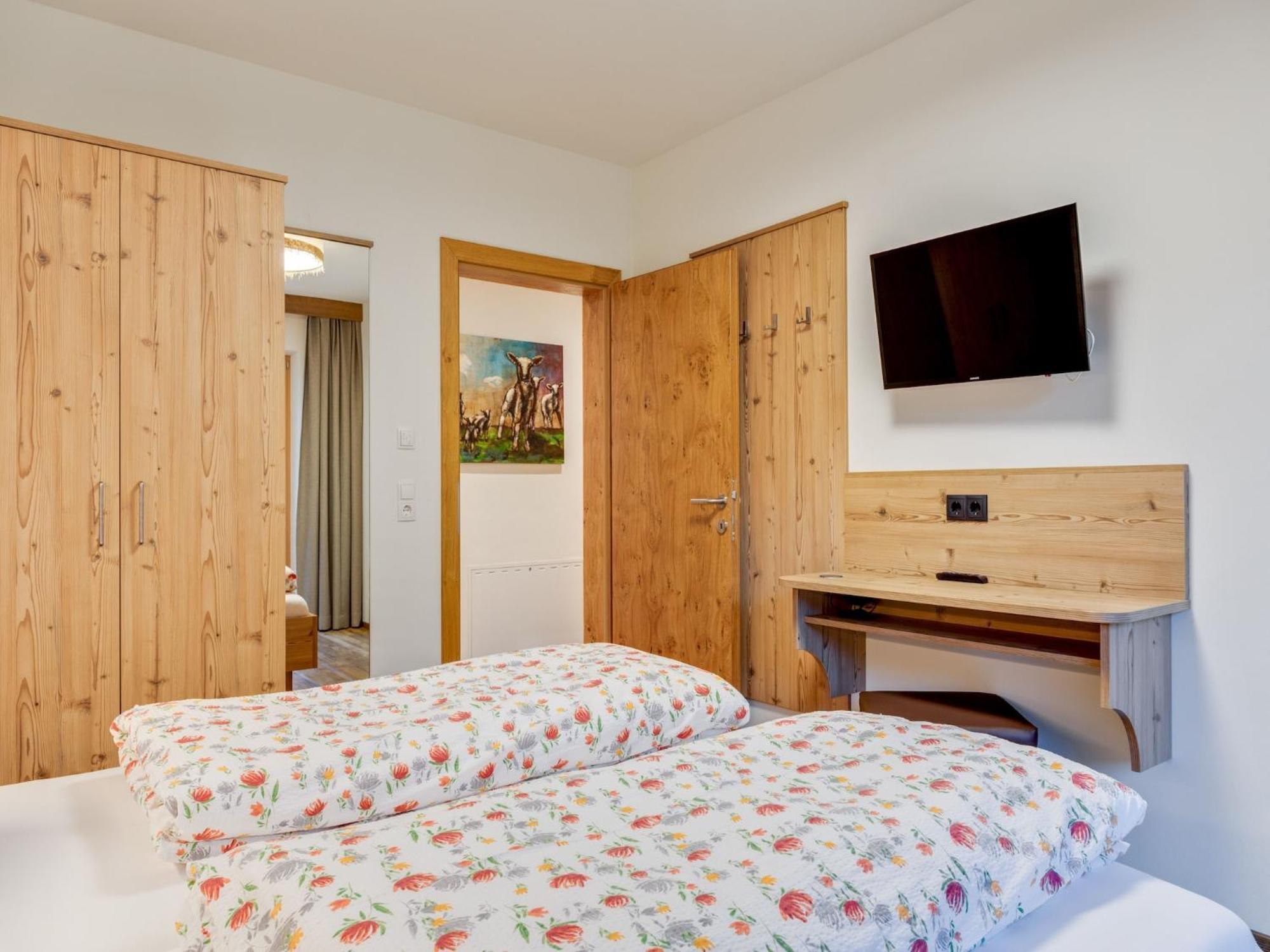 Luxurious Apartment With Sauna In Koenigsleiten Wald im Pinzgau Luaran gambar