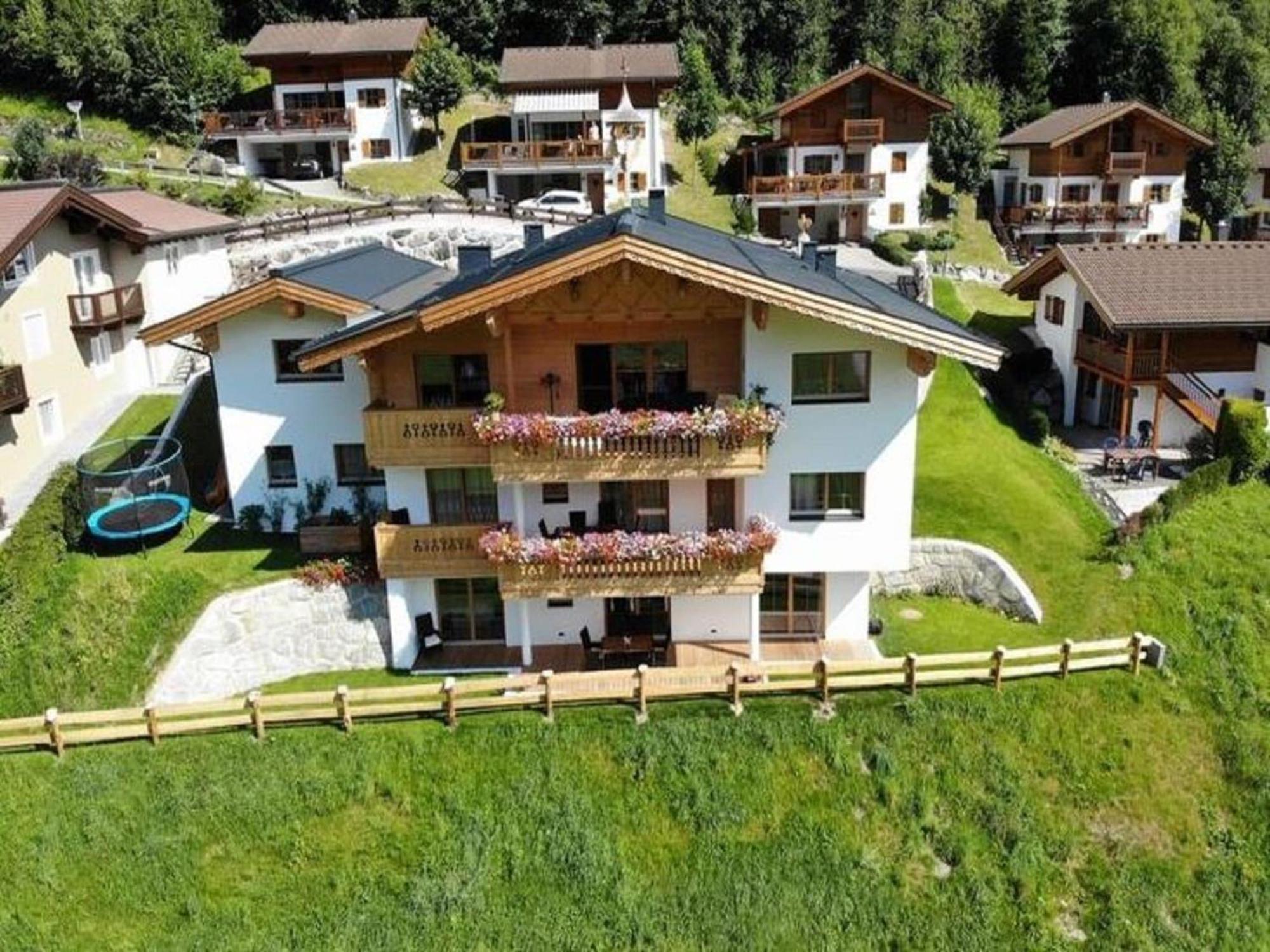 Luxurious Apartment With Sauna In Koenigsleiten Wald im Pinzgau Luaran gambar